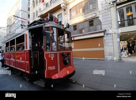 Taksim Tunel Fotos Und Bildmaterial In Hoher Aufl Sung Alamy