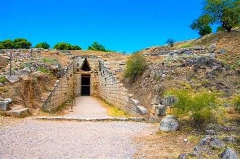 Cyclopean Walls In Mycenae Greece Greeka