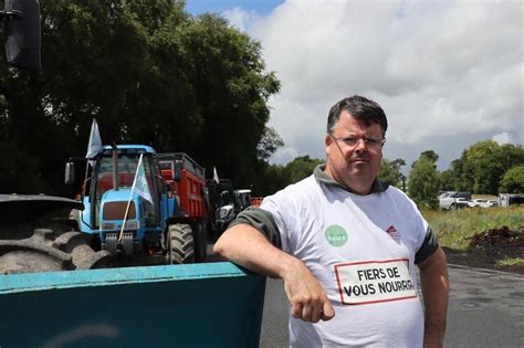 En Images Les Agriculteurs Mobilis S Guingamp On Est L Car On N