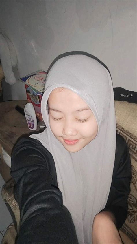 Pin Oleh Kun Di Simpan Cepat Gadis Lucu Penyimpanan Foto Orang Cantik