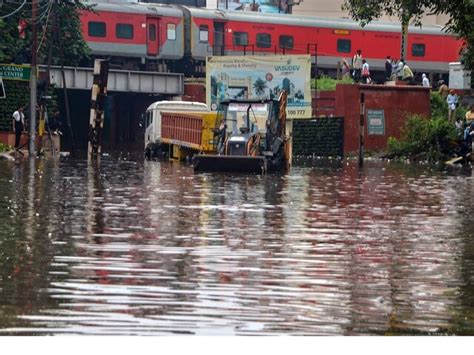 27 Killed Crops Destroyed Red Alert In Five Districts As Rains