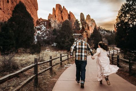 Garden of the Gods Photographer Capturing Emotive Moments for Families ...