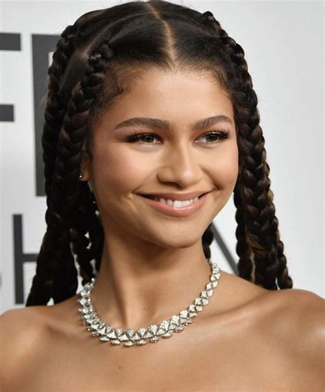 Pin by Benu Amun-Ra on Zendaya in 2024 | Hair looks, Zendaya, Zendaya ...