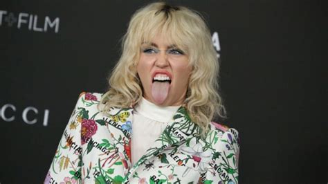 Quiz êtes vous incollable sur Miley Cyrus qui vient de faire son