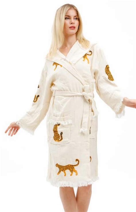 Cheetah Robe (Hood and pockets) – shopcampelle