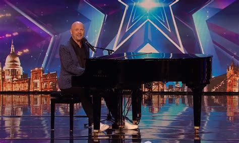 After 41 Yrs, Dad Finally Fulfills Biggest Dream With Golden Buzzer Performance. – InspireMore