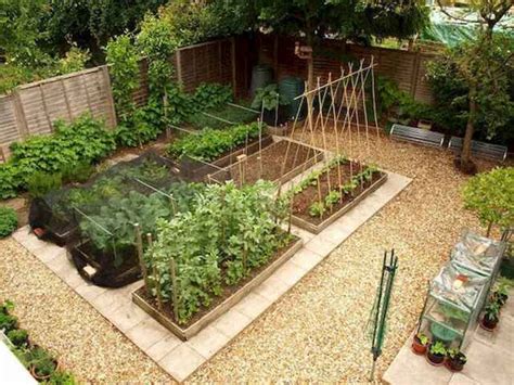 35 Stunning Vegetable Backyard For Garden Ideas