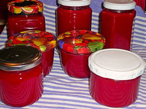 Kornelkirschen Marmelade mit weißer Schokolade und Whisky von fishle79