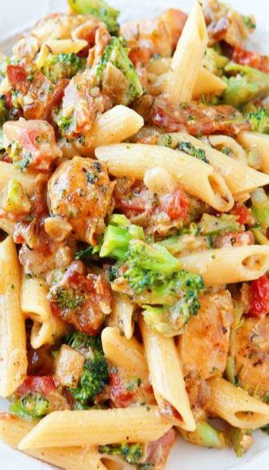 Cheesy Chicken Bacon Broccoli Pasta The Best Homemade Pasta Dish Recipe Chicken Dishes