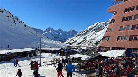 As Estaban Las Estaciones De Esqu Del Pirineo Durante Este Fin De