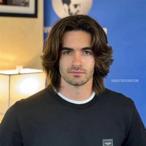 10 Middle Part Hairstyles For Men To Unlock The Boyish Charm