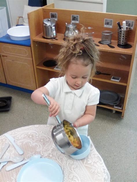 Eyfs Explorers Colegate Primary School