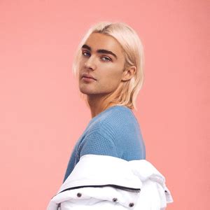 Mileo Fan Club | Fansite with photos, videos, and more
