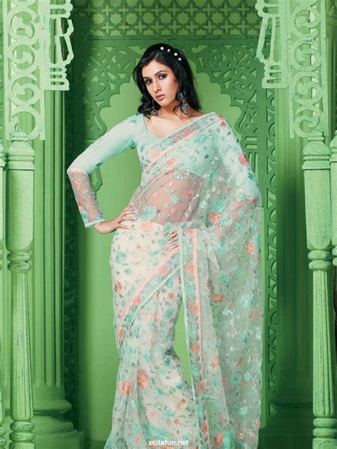 Fashion Girl: Bollywood Creative Sarees Collection 2011