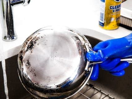 How To Clean Stainless Steel Pan Without Scrubbing