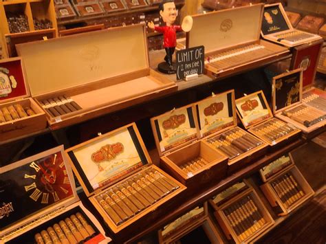 Cigar Lounge Review Grand Cathedral Cigars In Tampa Florida Simply