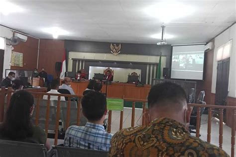 Sidang Kasus Investasi Bodong Rp 84 9 M Terdakwa Tidur Saat Sidang