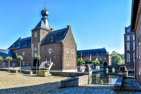 Keulen Priv Tour Van Een Halve Dag Kasteel Hoensbroek Getyourguide