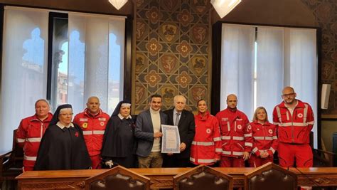 La Croce Rossa Ha Consegnato Alla Provincia Di Grosseto La Medaglia Di