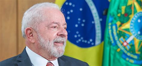 Lula faz aniversário de 79 anos e se torna o presidente mais velho do