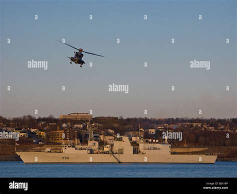 Testbed sikorsky ch 148 cyclone practices hi-res stock photography and ...