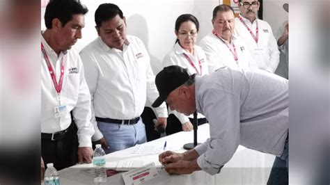 Gildardo Leyva Recibe Constancia De Mayor A Y Es Reelecto Como