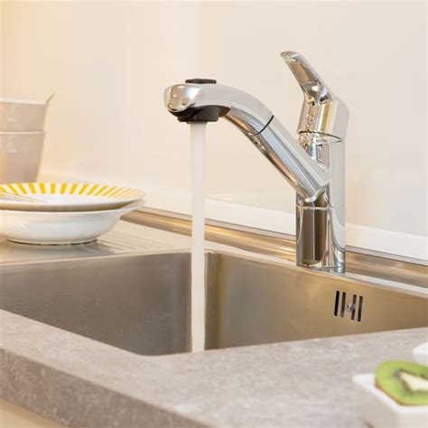 Damixa Rowan Kitchen Mixer Tap Pull Out Spout Swivelling Chrome