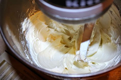 Pastel de Chocolate con Betún de Queso Crema Una Mexicana en USA