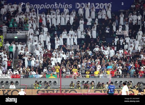 Qatars Mutaz Essa Barshim Celebra Fotograf As E Im Genes De Alta