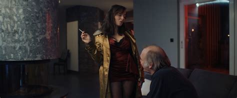 Nude Video Celebs Laure Calamy Nude Une Femme Du Monde