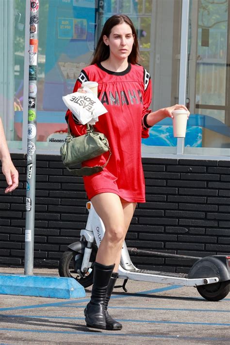 SCOUT WILLIS in an Oversized Red T-shirt Grabbing Breakfast to Go in
