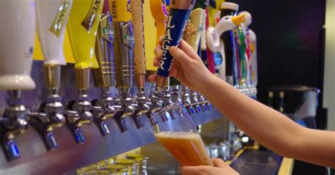 Buffalo Wild Wings To Launch Its Own Craft Beer