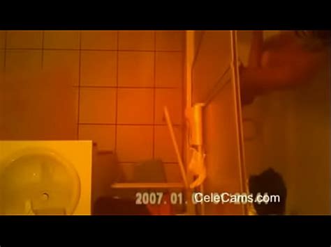 Cámara oculta Milf enjabonándose nuevo XVIDEOS