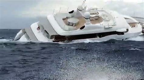 Yacht Affondato A Soverato Video Dailymotion