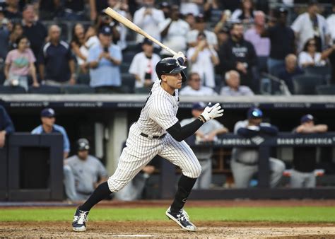 Yankees RF Aaron Judge walk-off finishes stellar season - Sports ...