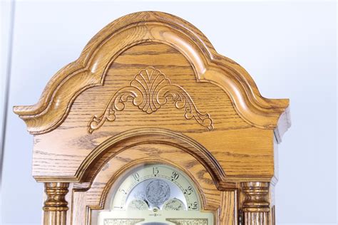 Vintage Howard Miller Oak Grandfather Clock | EBTH