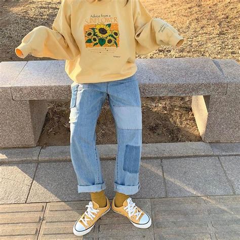 sei un girasole Sweatshirt Outfit, Outfit Jeans, Mode Inspo, Mode ...