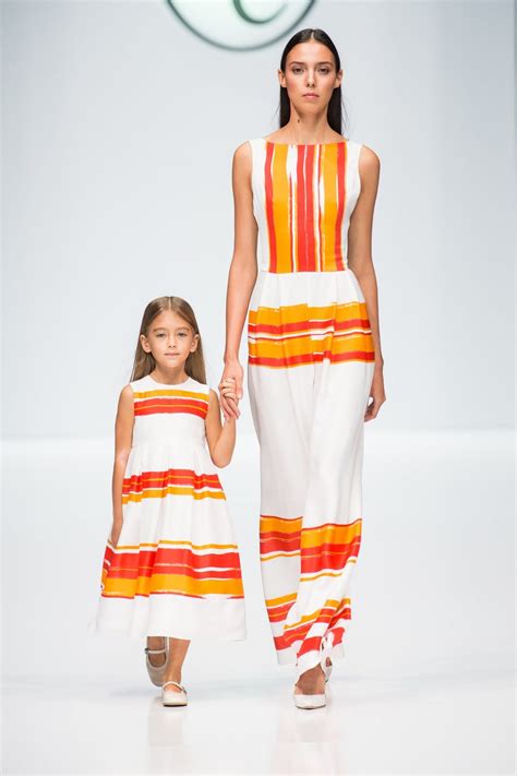 Платье для девочки 3 года: 100+ фото нарядных изделий