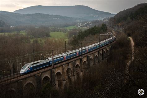 TGV Duplex TGV Arrivant Sur Dijon Depuis Montbard En Aval Flickr