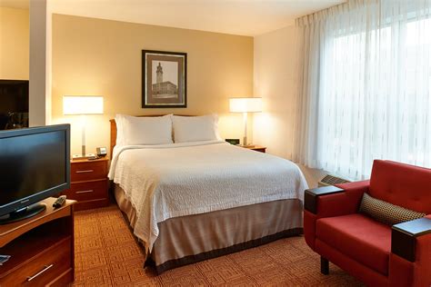 Hotels in Downtown Minneapolis - TownePlace Suites North Loop