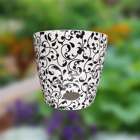 Custom Flower Pots with Designs Gallery – Mann Biotech