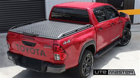 Toyota Hilux Hard Lid Utemaster