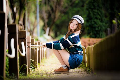 K Asian Brown Haired Glance Bokeh Sitting Mocah Hd