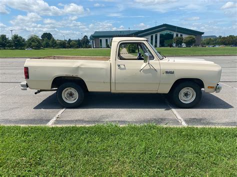 Austins 1985 Dodge D150 Holley My Garage