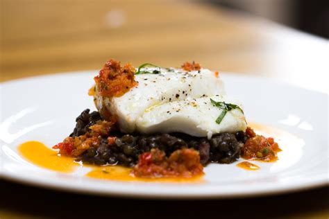 Cabillaud Et Lentilles Du Puy La Vinaigrette Tomate Basilic