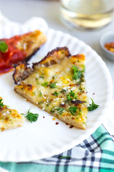 Cheesy Garlic Bread Pizza