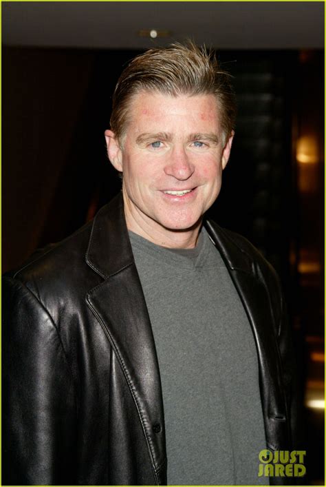 Everwood Actor Treat Williams Dead At 71 After Motorcycle Accident