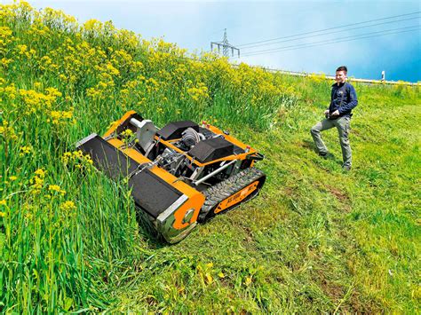 As Motor Neuer Ferngesteuerte Schlegelm Her Mit Raupenantrieb Land