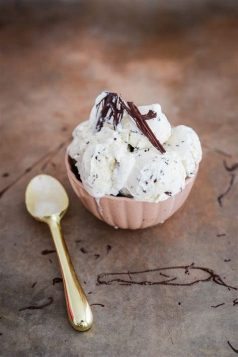 Stracciatella Eis Rezept