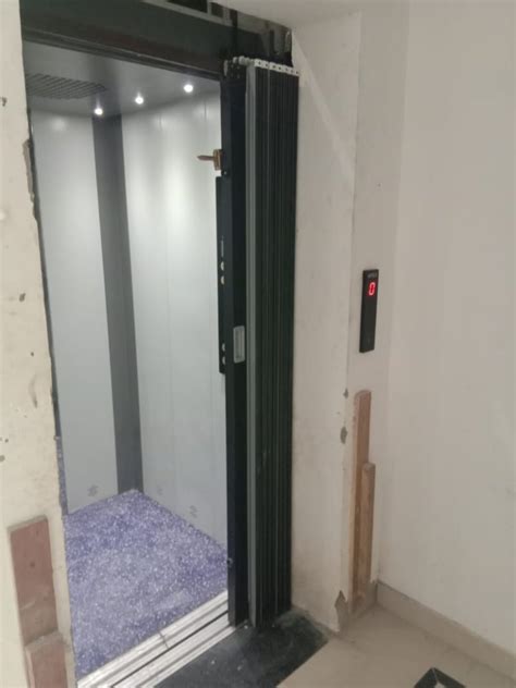 Cabin Goods Cum Passenger Lift Capacity Ton At Rs In Bhilwara